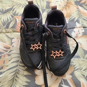 Skechers Black Sneakers with Star Accents